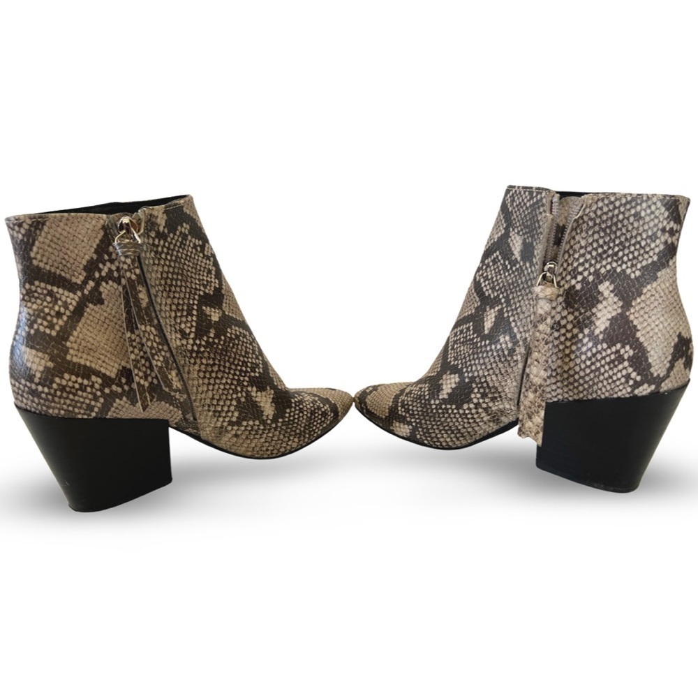 Dolce Vita Deedee Snake Print Kitten Heel Pointed Ankle Booties Size US 7.5 - Picture 5 of 8